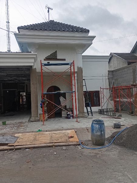 Detail Team tukang bangunan